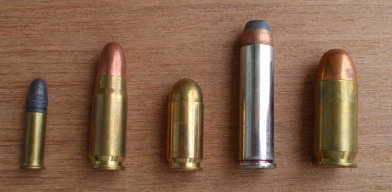 7.62x25mm Tokarev next to 9mm Luger